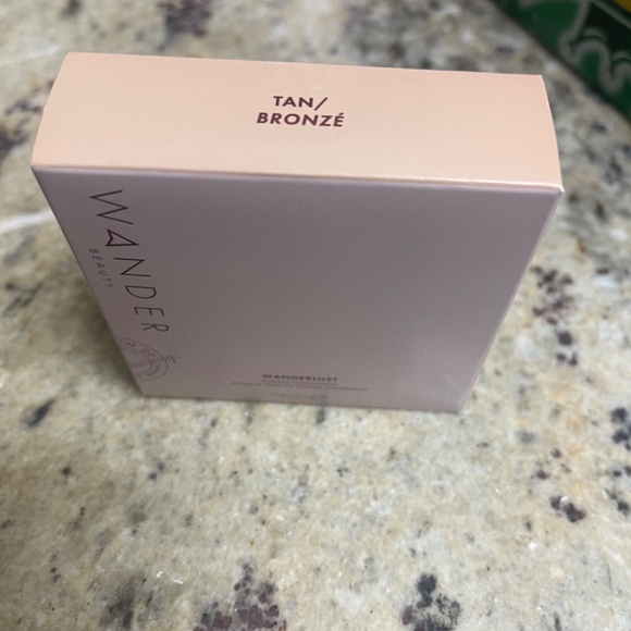 Wanderlust Powder - Picture 2 of 6